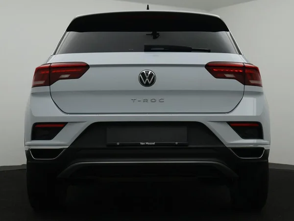 VOLKSWAGEN T-Roc (2021) — foto 2 van 30