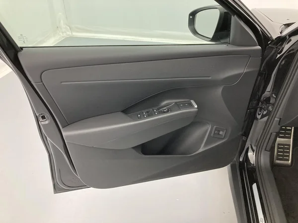 VOLKSWAGEN T-Roc (2026) — foto 10 van 34