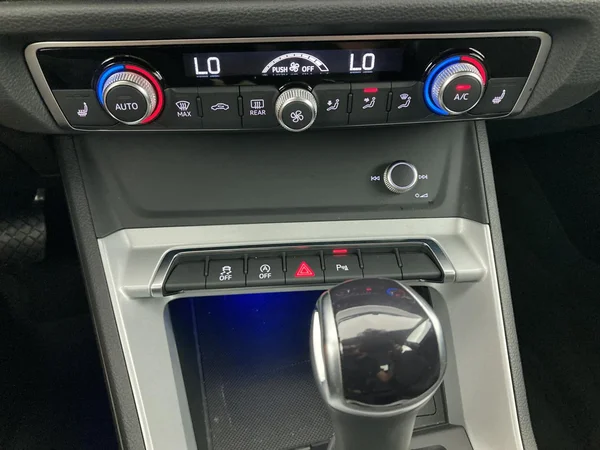AUDI Q3 (2022) — foto 11 van 39
