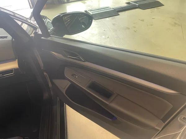 VOLKSWAGEN Golf VIII SW (2022) — foto 3 van 21