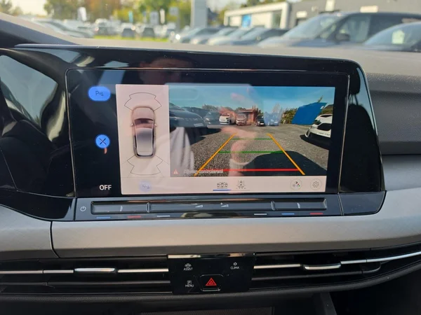 VOLKSWAGEN Golf VIII (2023) — foto 5 van 24