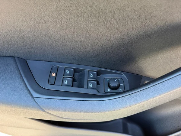 SKODA Karoq (2025) — foto 16 van 19