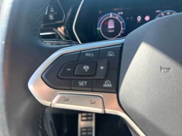 VOLKSWAGEN Caddy Maxi eHybrid (2025) — foto 8 van 16