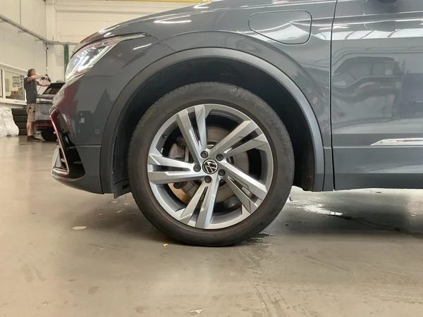 VOLKSWAGEN Tiguan eHybrid (PHEV) (2022) — foto 14 van 22
