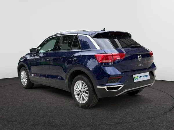 VOLKSWAGEN T-Roc (2021) — foto 18 van 24
