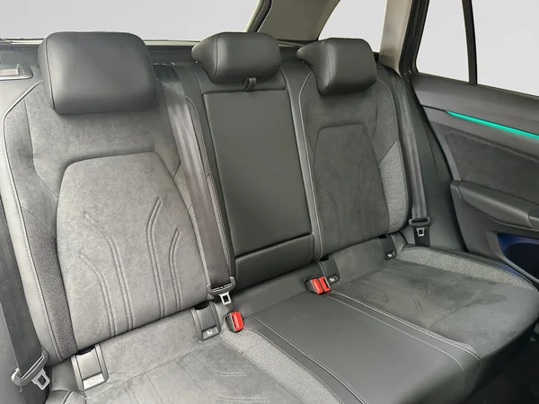 VOLKSWAGEN Golf VIII SW (2025) — foto 9 van 22