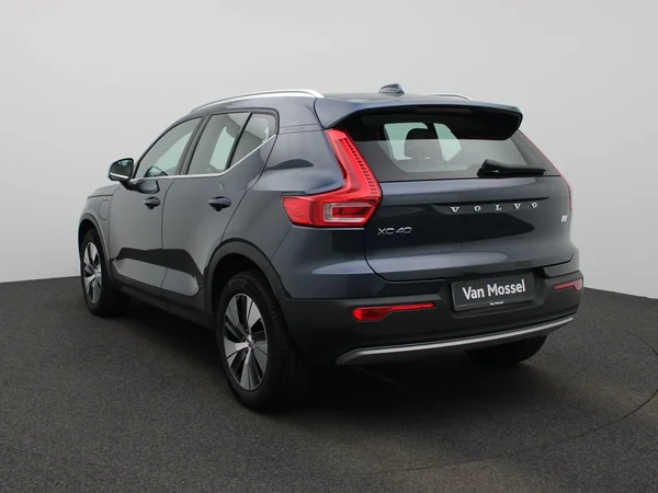 Volvo XC40 (2022) — foto 12 van 44