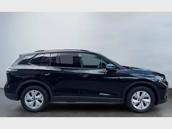 Volkswagen Tiguan (2024) — foto 23 van 29