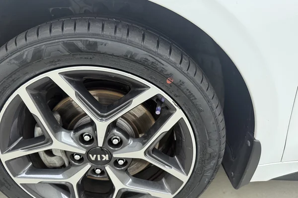 Kia ProCeed (2021) — foto 15 van 22