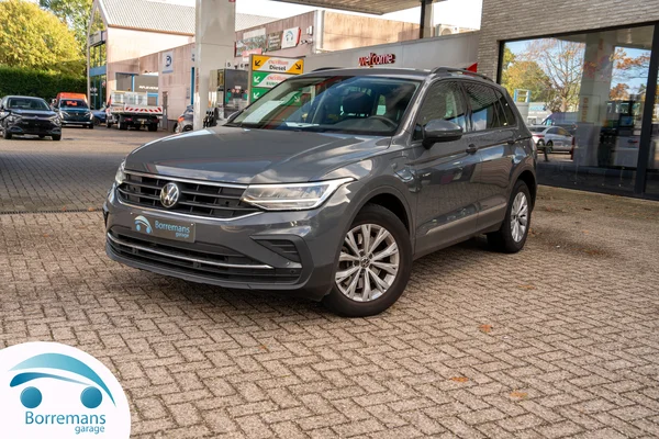 Volkswagen Tiguan (2023) — foto 44 van 48