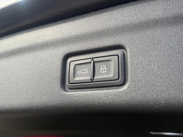 AUDI Q6 e-tron (2025) — foto 4 van 19
