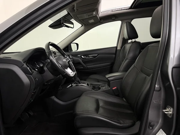 NISSAN X-Trail (2021) — foto 2 van 29