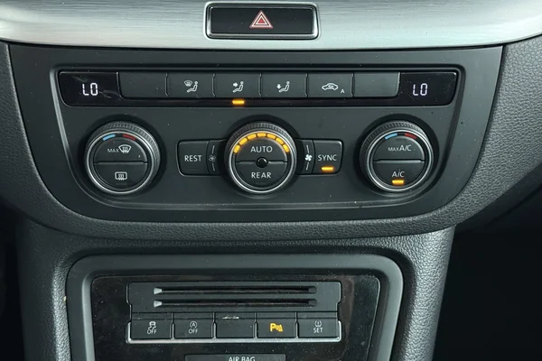 Volkswagen SHARAN (2018) — foto 7 van 42