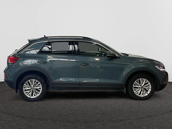 VOLKSWAGEN T-Roc (2022) — foto 19 van 22