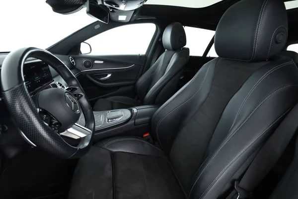 Mercedes-Benz E-Klasse (2021) — foto 16 van 16