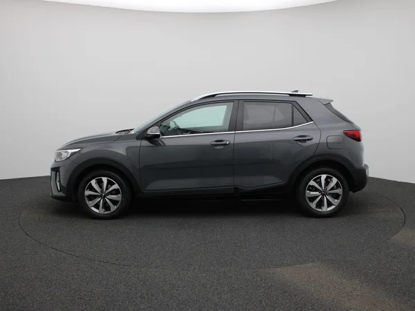 Kia Stonic (2021) — foto 30 van 35