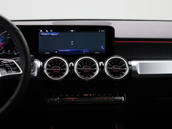 Mercedes-Benz GLB (2025) — foto 45 van 45