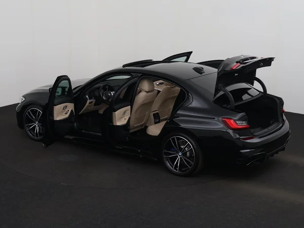 BMW 330 (2021) — foto 30 van 31