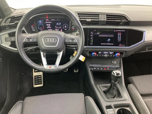 AUDI Q3 (2022) — foto 13 van 36