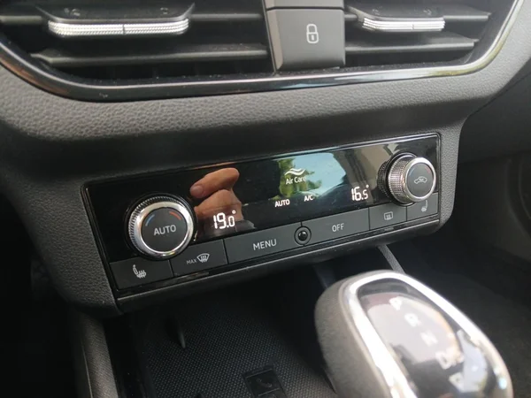 SKODA Scala (2022) — foto 5 van 21