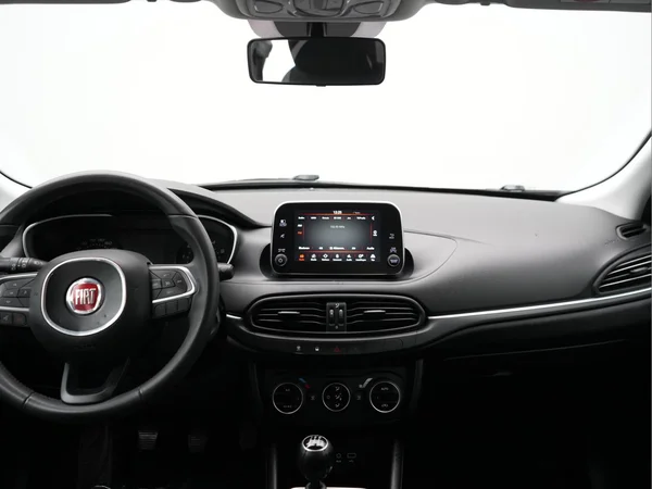 FIAT Tipo Hatchback (2016) — foto 4 van 22