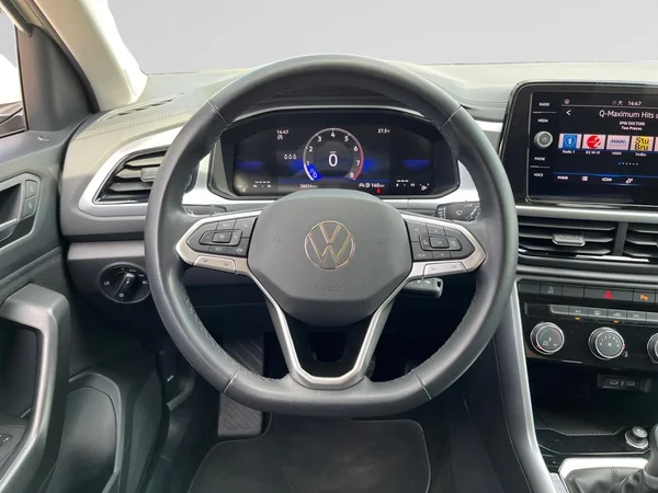 VOLKSWAGEN T-Roc (2023) — foto 20 van 20