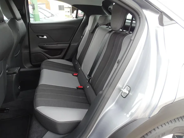 Opel Mokka (2024) — foto 8 van 24