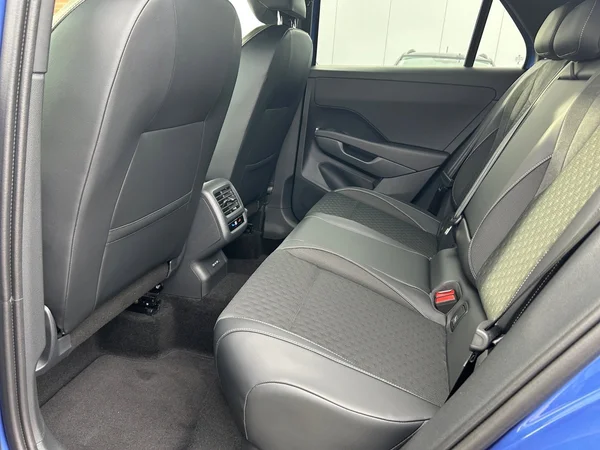 VOLKSWAGEN T-Roc (2026) — foto 14 van 14