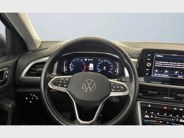 Volkswagen T-Roc (2023) — foto 6 van 27