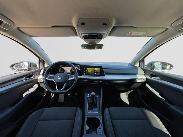 VOLKSWAGEN Golf VIII SW (2024) — foto 16 van 22