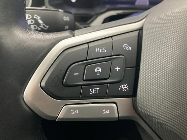 VOLKSWAGEN Taigo (2022) — foto 13 van 36