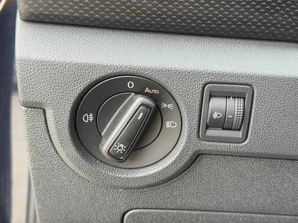 VOLKSWAGEN T-Cross (2023) — foto 4 van 21