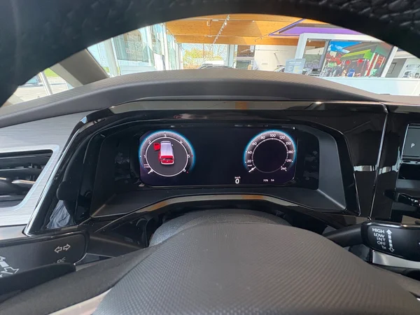 VOLKSWAGEN Multivan T7 Long (2025) — foto 9 van 23