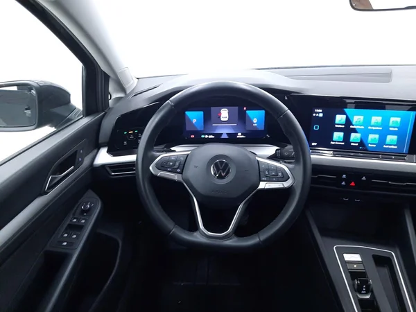 Volkswagen Golf VIII (2022) — foto 6 van 27