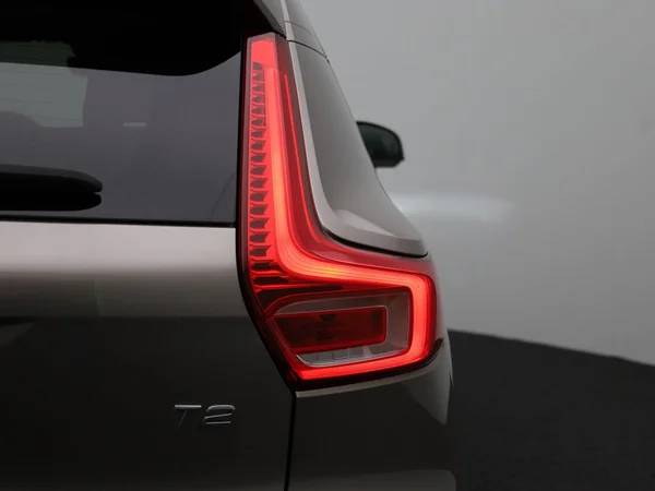 Volvo XC40 (2021) — foto 32 van 42