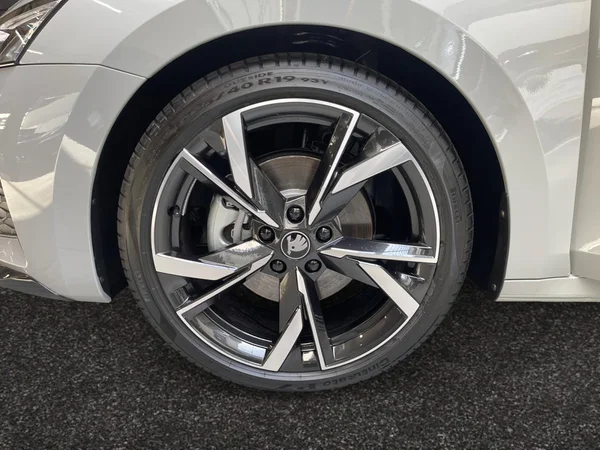 SKODA Octavia Combi (2026) — foto 4 van 12