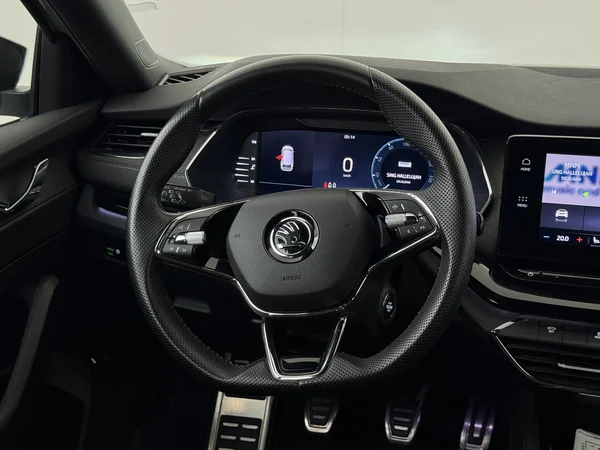 SKODA Octavia (2022) — foto 14 van 32