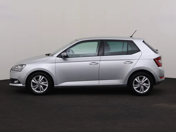 SKODA Fabia (2021) — foto 12 van 25