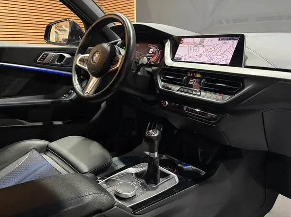 Bmw 118 (2021) — foto 8 van 25