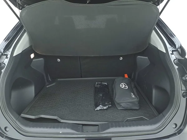 Toyota Yaris Hybrid (HEV) (2023) — foto 6 van 23
