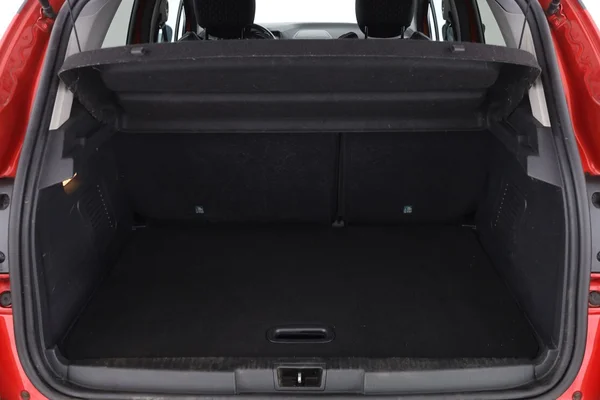 Renault Captur (2018) — foto 8 van 16