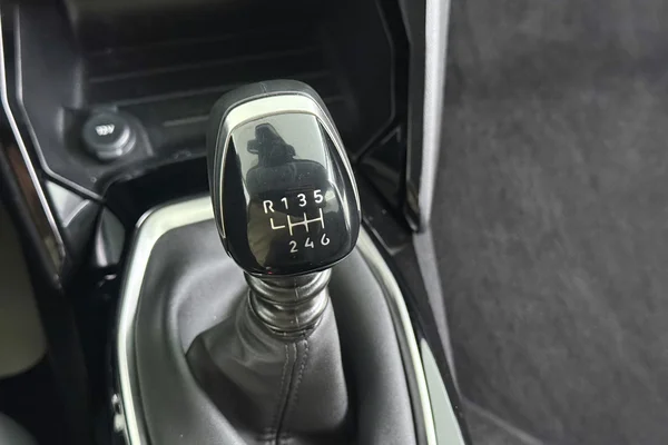 Peugeot 208 (2025) — foto 2 van 35