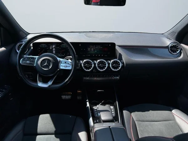 MERCEDES-BENZ GLA (H247) (2022) — foto 6 van 31
