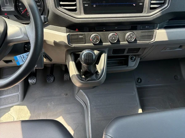 VOLKSWAGEN Crafter 35 Lwb Dsl (2021) — foto 3 van 20