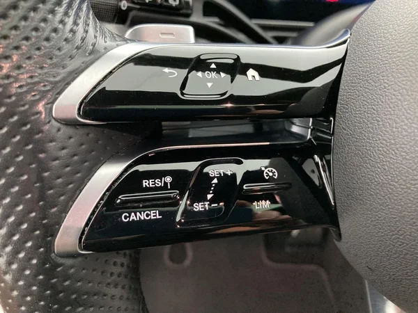 MERCEDES-BENZ C Break (2022) — foto 19 van 36