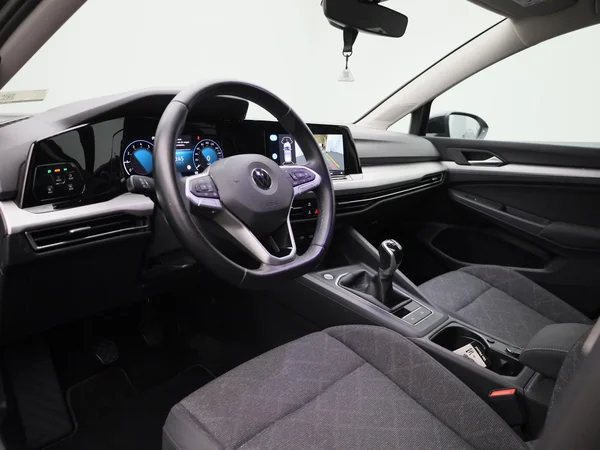 Volkswagen Golf (2021) — foto 21 van 37