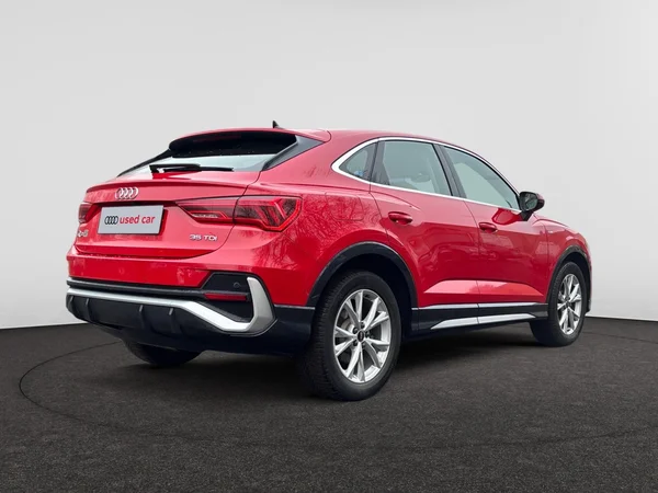 AUDI Q3 Sportback (2021) — foto 8 van 13