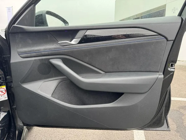 VOLKSWAGEN Passat Variant eHybrid (PHEV) (2026) — foto 10 van 24