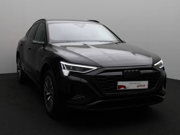 AUDI Q8 e-tron Sportback (2024) — foto 12 van 31