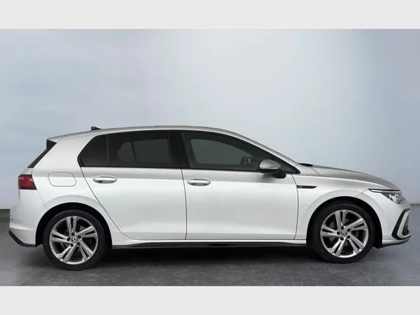 Volkswagen Golf VIII (2023) — foto 15 van 21